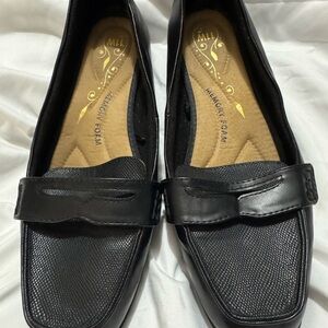 Time and Tru Black Women's Flats